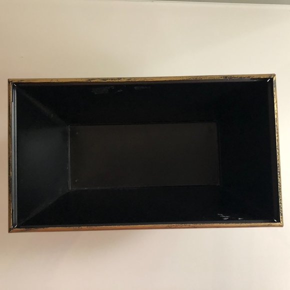 Hand-painted Ivory Tole Metal Bin-Gold Rubbed Edge - Picture 9 of 9